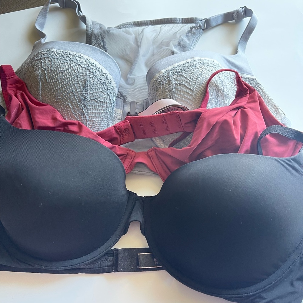 Bra bundle- 4 pieces - Picture 2 of 4